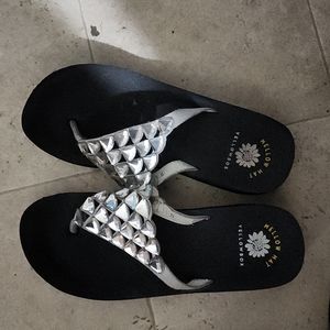 Yellowbox Sandals 7.5